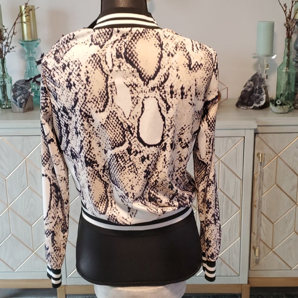Snake Print Lightweight Zip Jacket - image 3